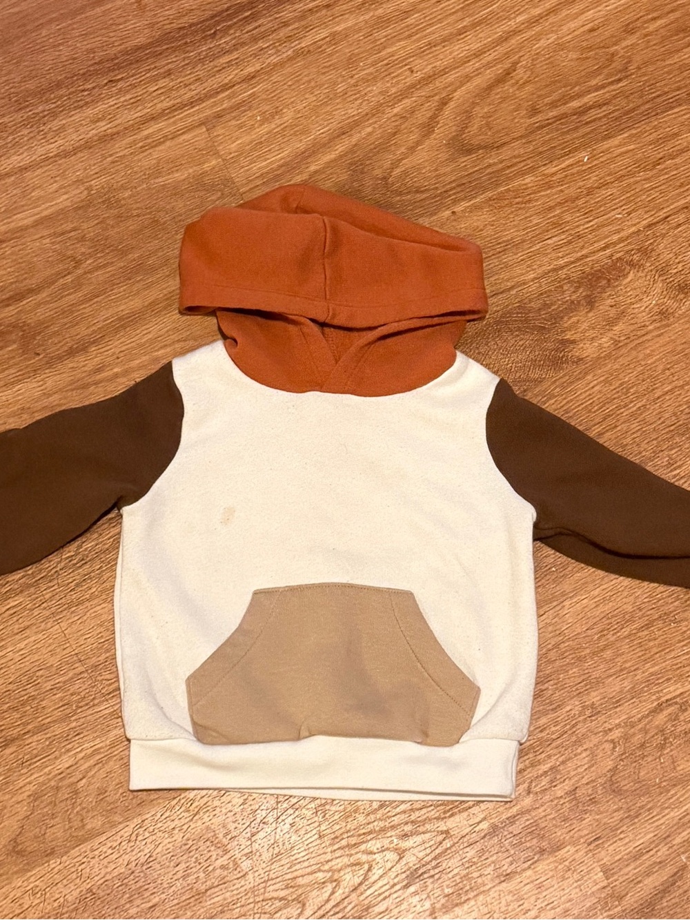 okie dokie Colorblock Hoodie in Cream, Brown & Rust